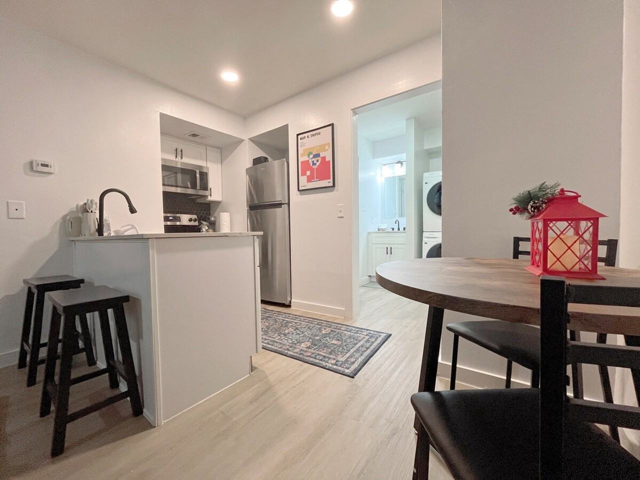 6810 Lexington Rd #1497888P - Photo 7 of 10