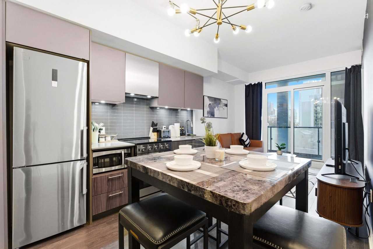 186 Jarvis St #1500036P - Photo 2 of 40