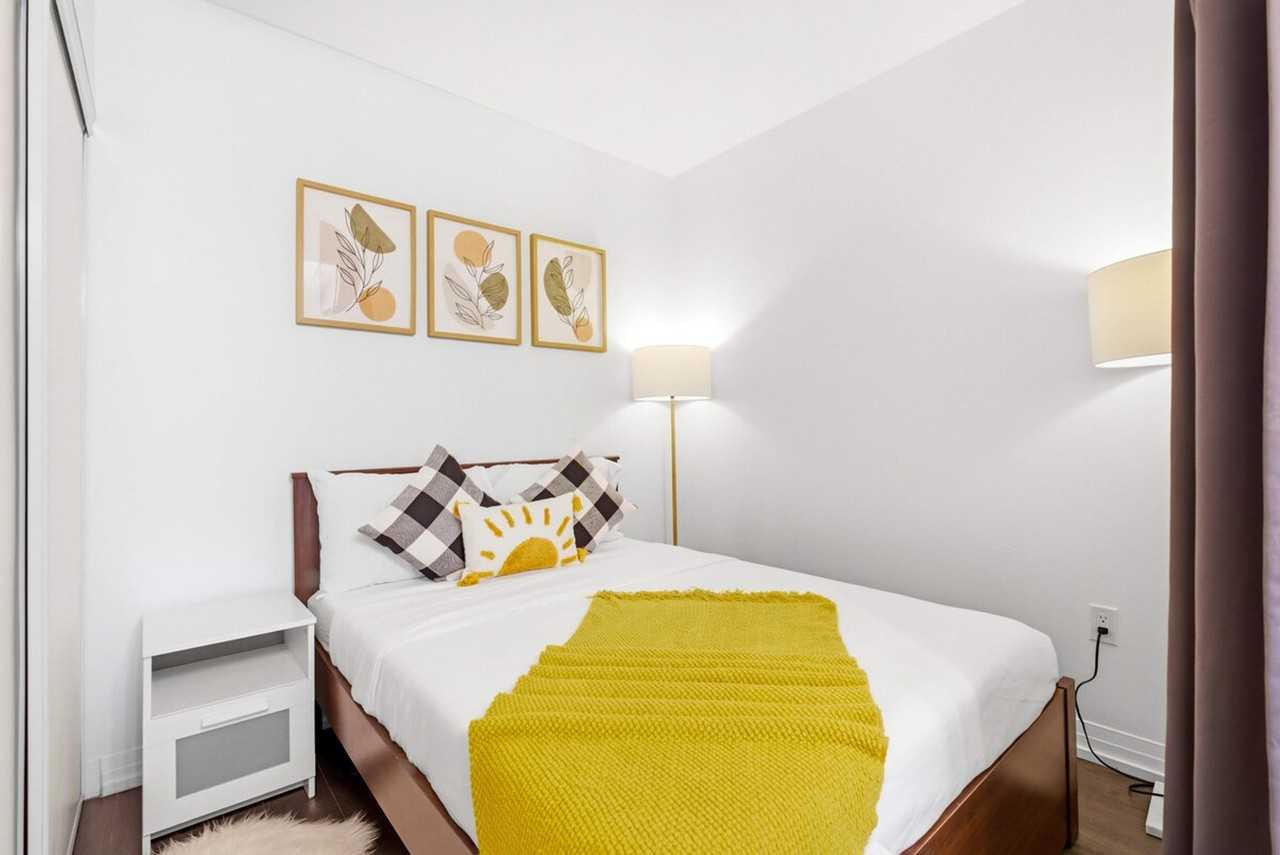 186 Jarvis St #1500036P - Photo 4 of 40