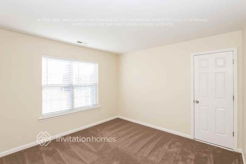 16908 Glassfield Dr - Photo 4 of 11