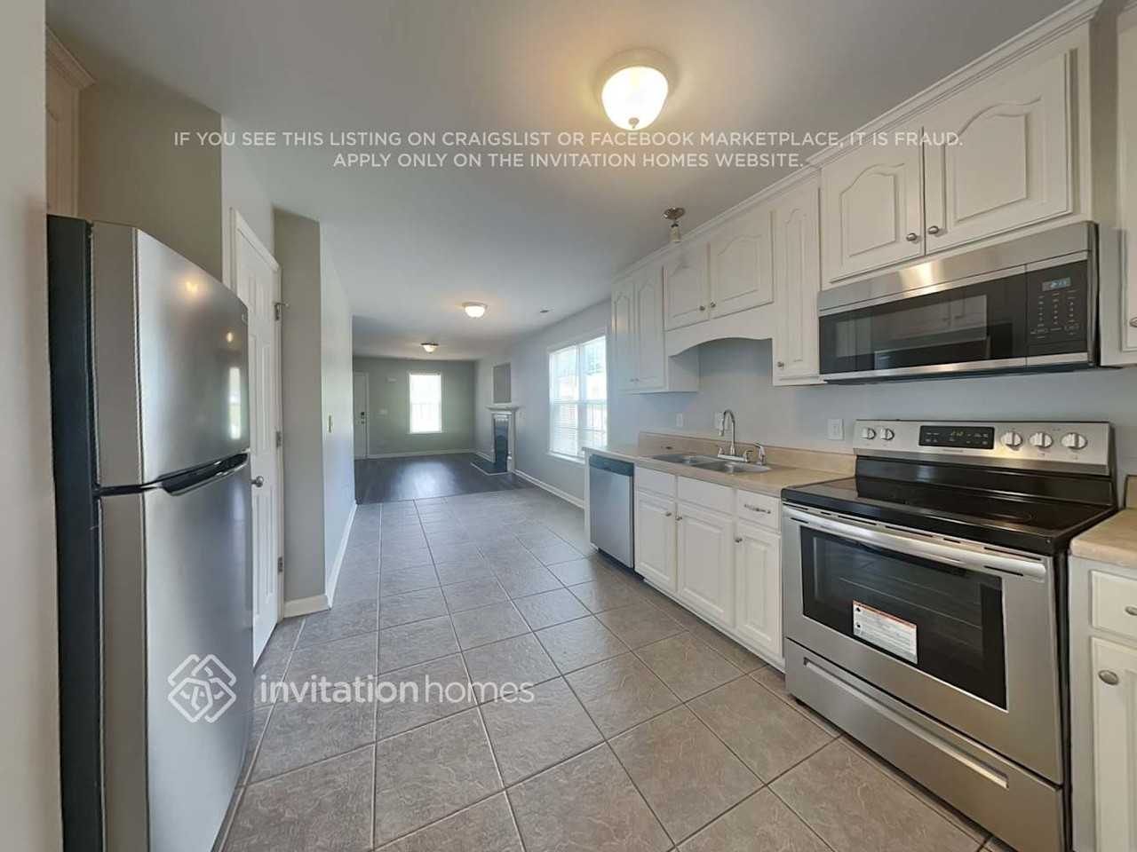 101 Blackthorne Ct - Photo 6 of 13