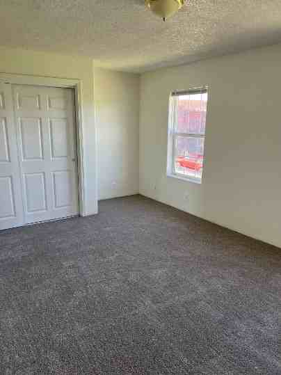 380 Railroad Ave #1 - Photo 5 of 7