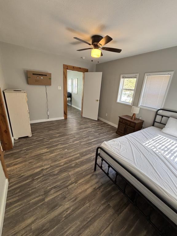 339 S Whitney St - Photo 5 of 13