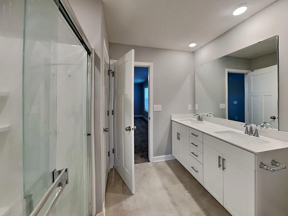 10900 Everest Place North - Photo 3 of 11