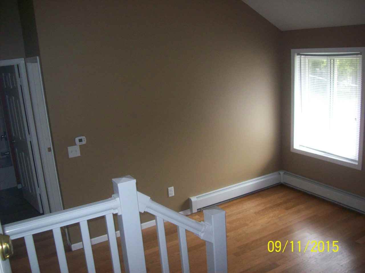 652 Wisconsin St #4 - Photo 3 of 6