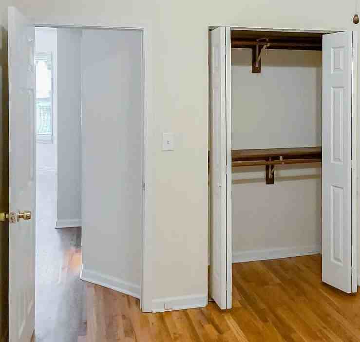 N Lincoln Ave & W Wrightwood Ave - Photo 6 of 8