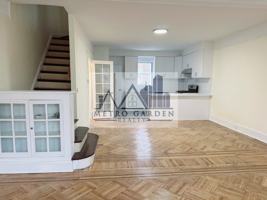featured image of 68-11 Dartmouth Street #house