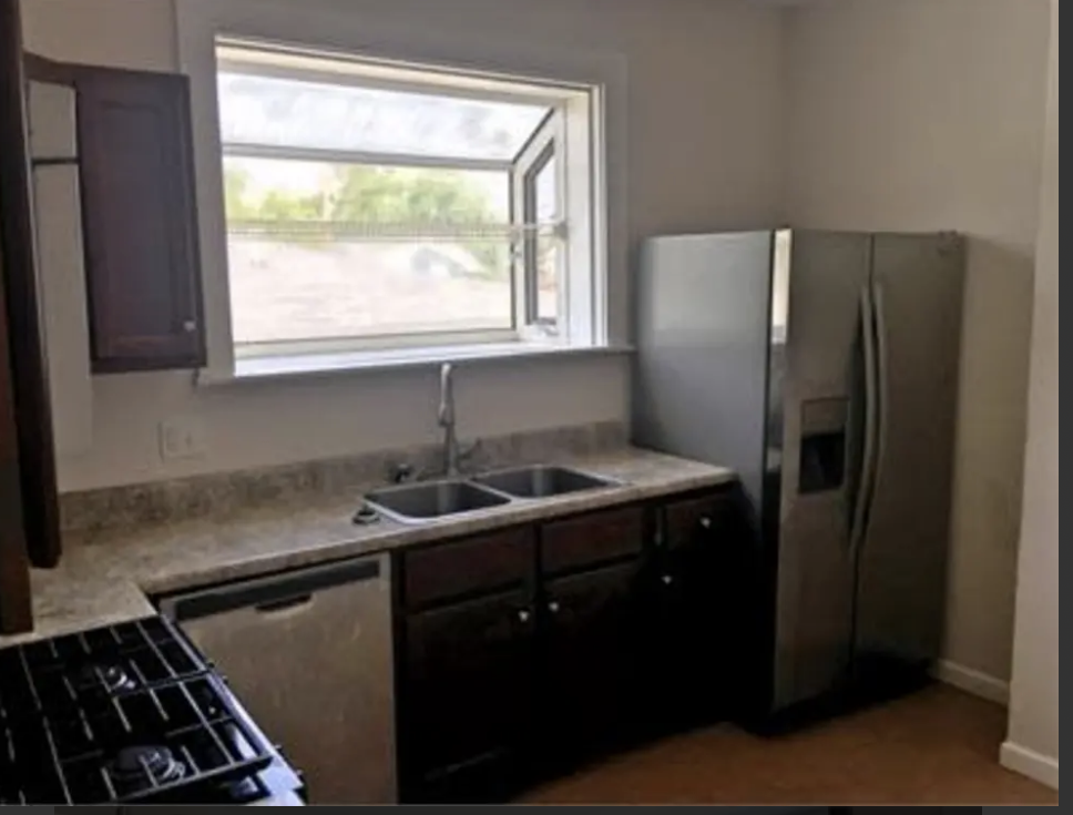 3620 Cleves Avenue - Photo 3 of 15