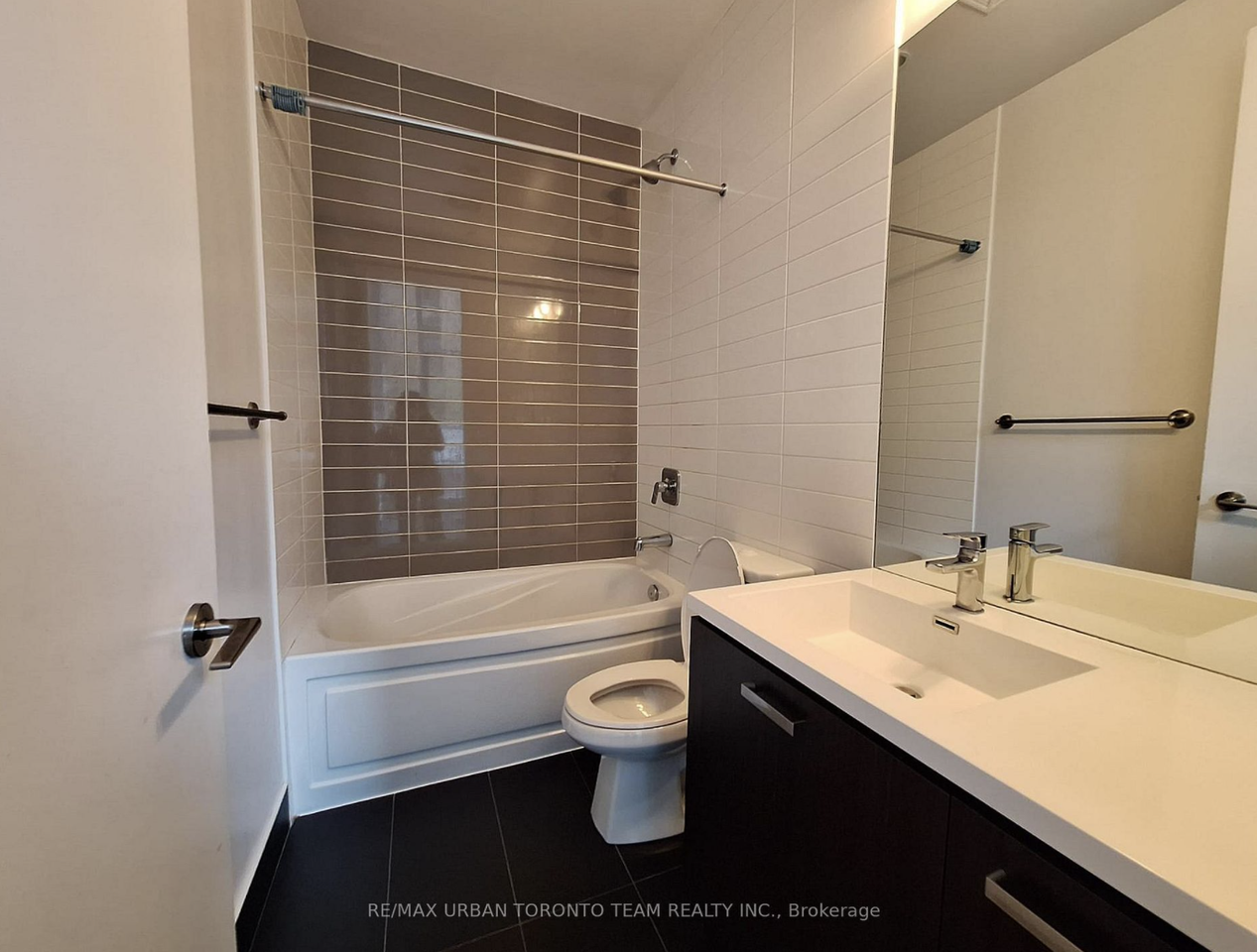 125 Redpath Avenue #202 - Photo 6 of 6