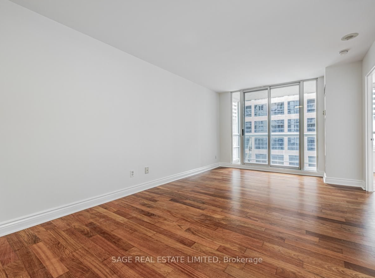 43 Eglinton Avenue East #503 - Photo 4 of 7