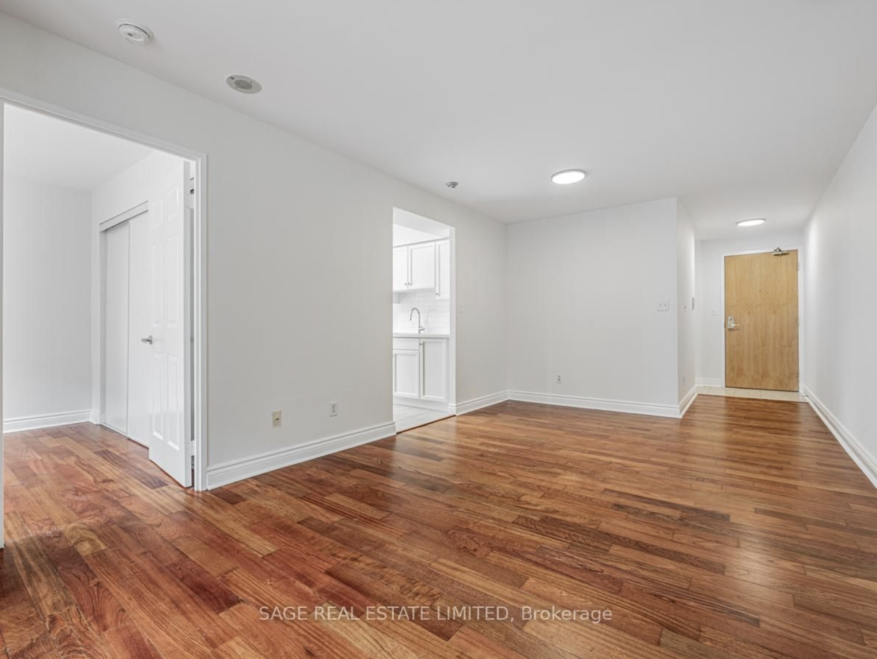 43 Eglinton Avenue East #503 - Photo 6 of 7