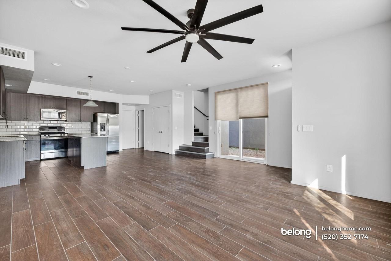 864 E Park Modern Dr - Photo 6 of 26