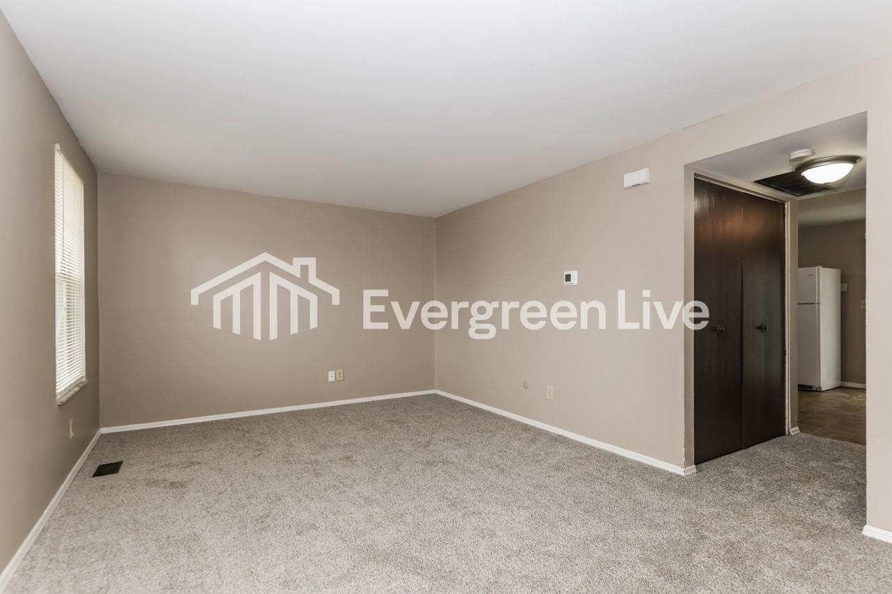 8195 Mount Carmel St - Photo 7 of 15