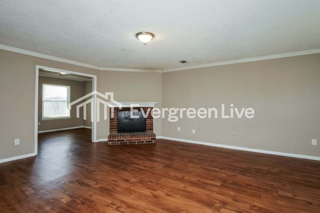 1627 Beaver Trail Dr - Photo 3 of 15