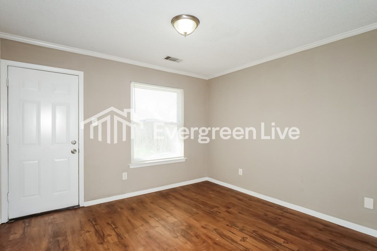 1627 Beaver Trail Dr - Photo 5 of 15