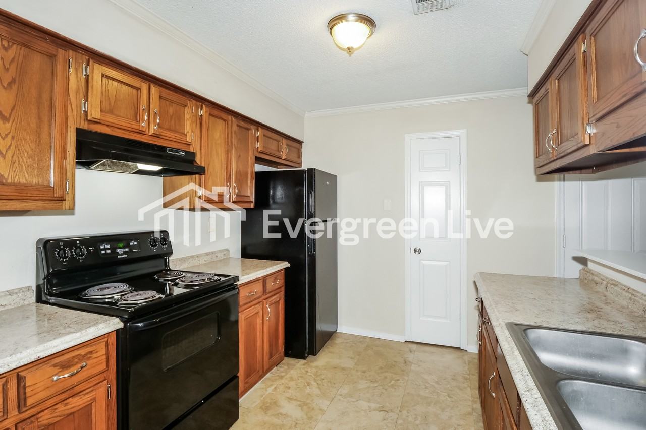 1627 Beaver Trail Dr - Photo 6 of 15