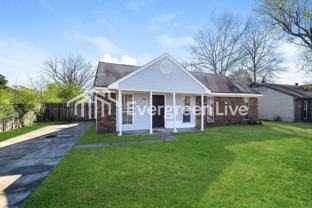 2724 Van Der Veer Dr - Photo 1 of 1