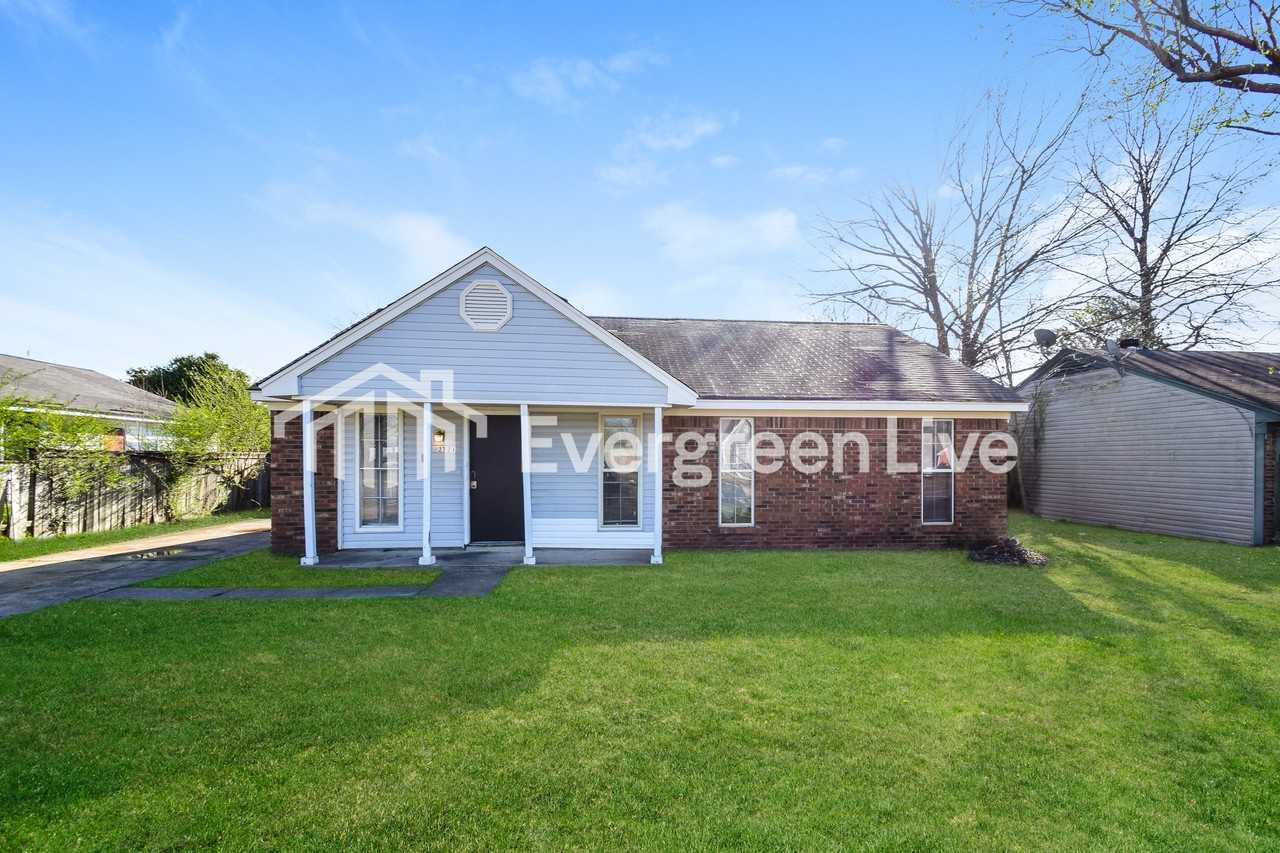 2724 Van Der Veer Dr - Photo 2 of 15