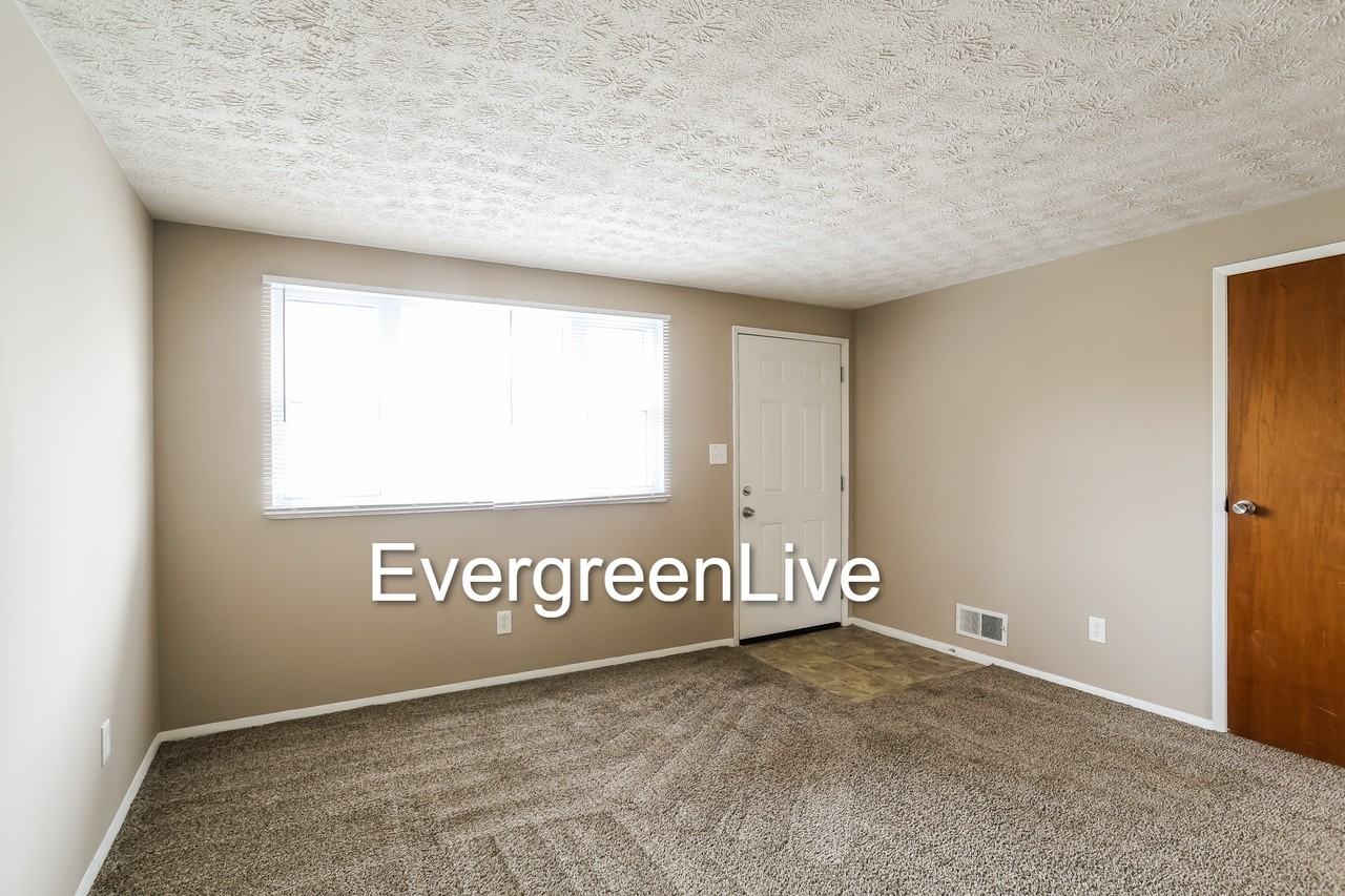 1799 Penfield Rd E - Photo 3 of 10