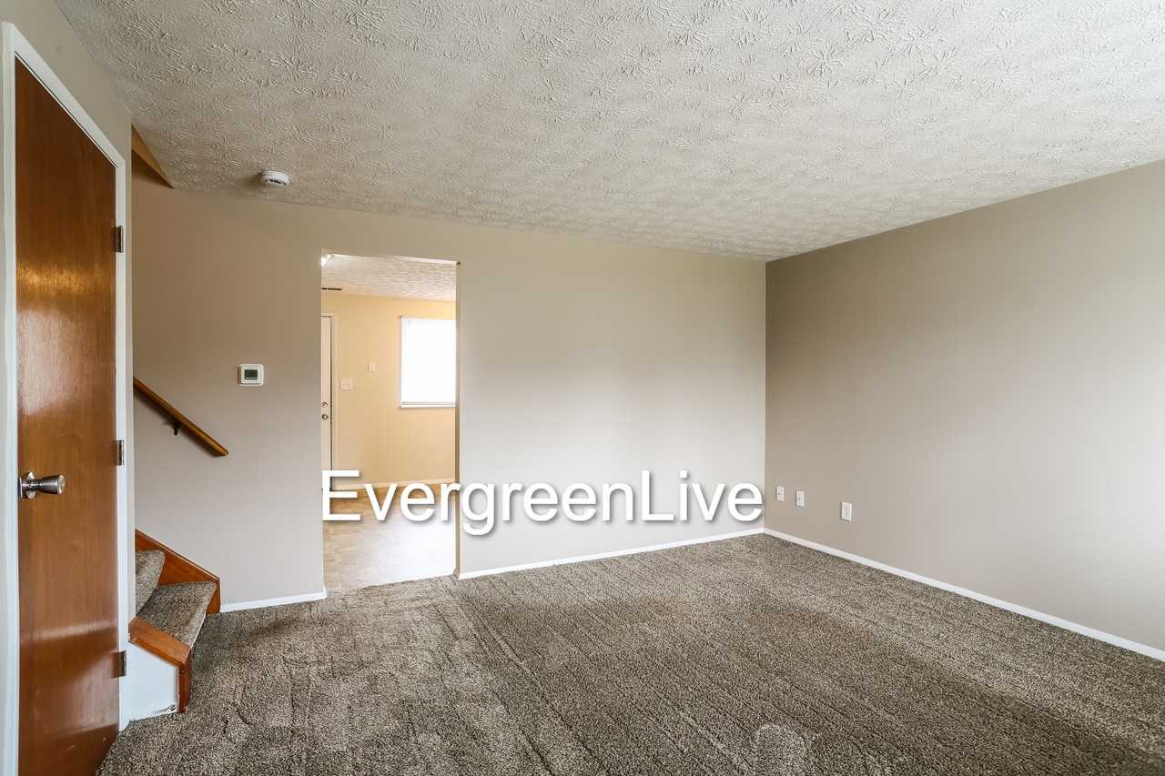 1799 Penfield Rd E - Photo 4 of 10