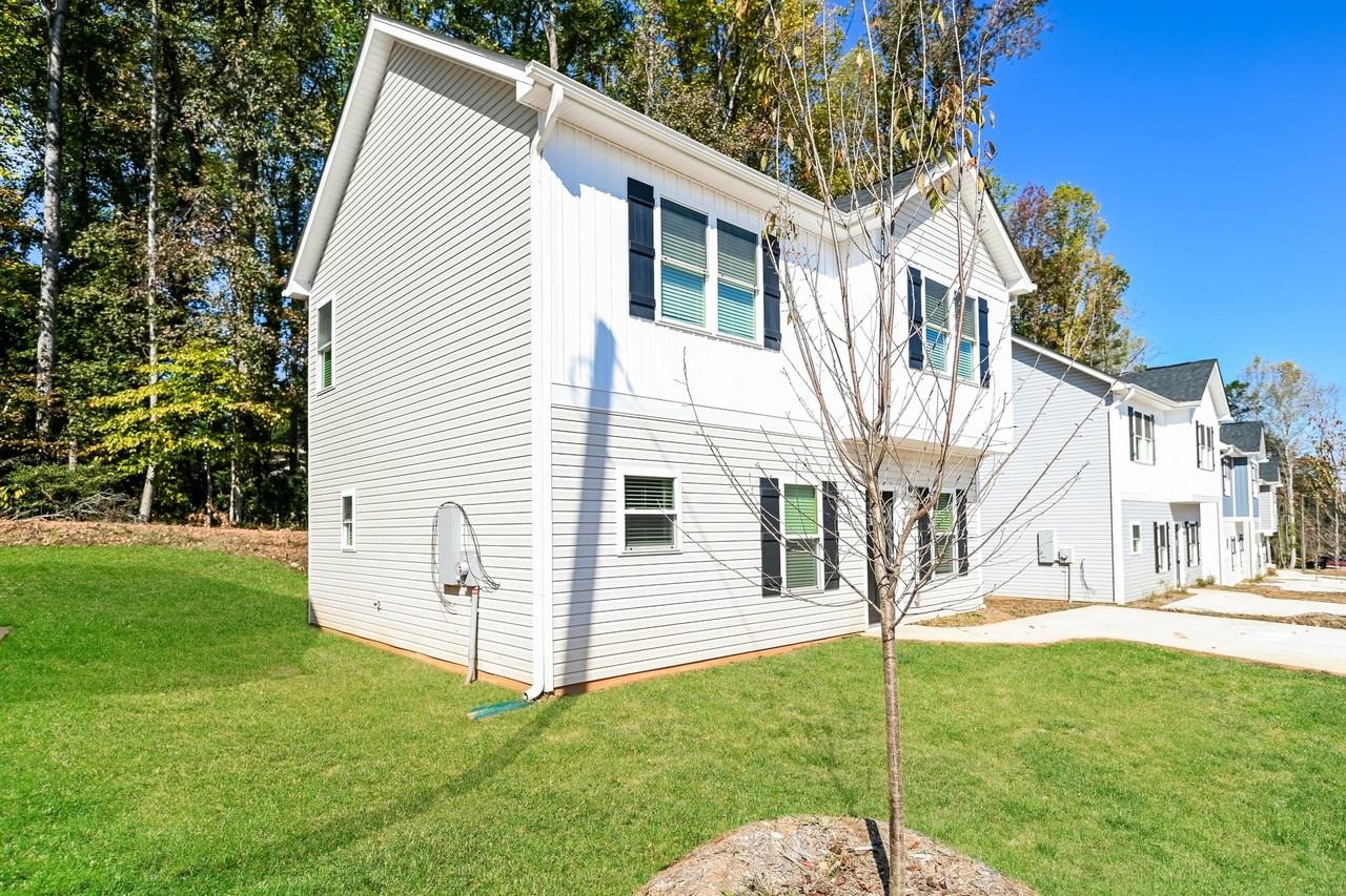 7101 7101 Plott Rd - Photo 3 of 18