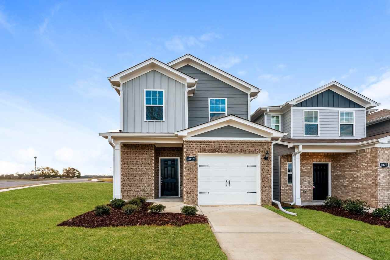 6109 6109 Rainbow Row