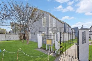 featured image of 4626 San Jacinto St #C