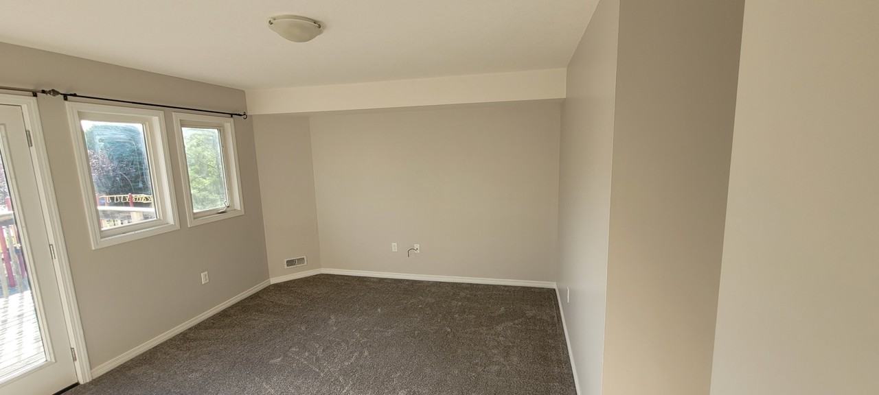 1941 Ottawa St S #12 - Photo 7 of 14