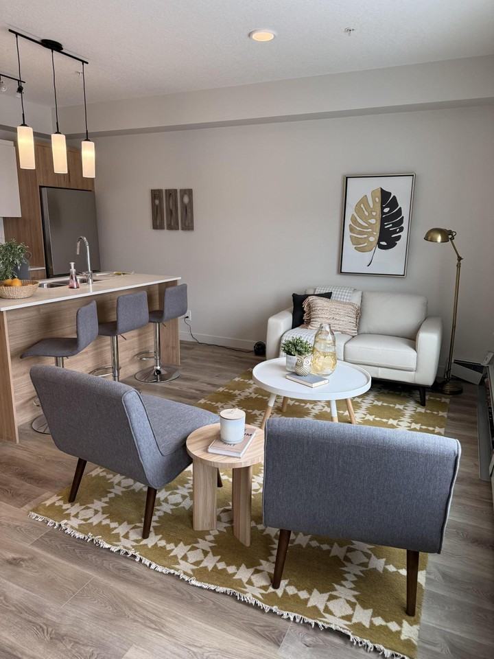 49 West - Photo 5 of 13