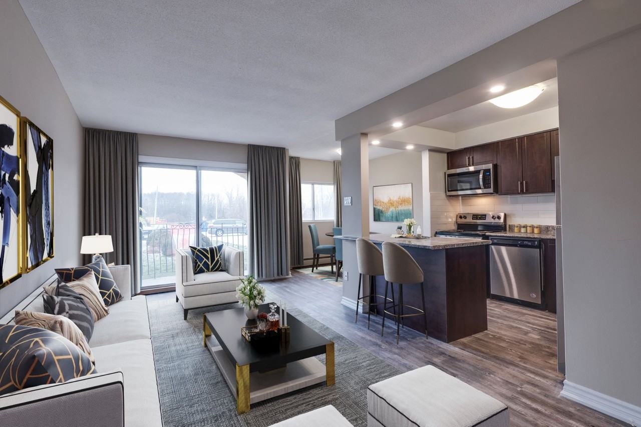 485 Parkside Drive - Photo 4 of 11