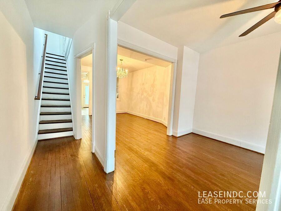 304 16th St Se - Photo 3 of 29