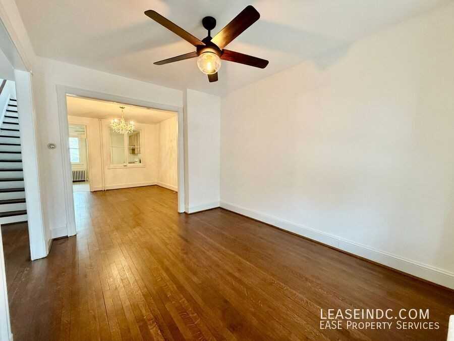 304 16th St Se - Photo 5 of 29