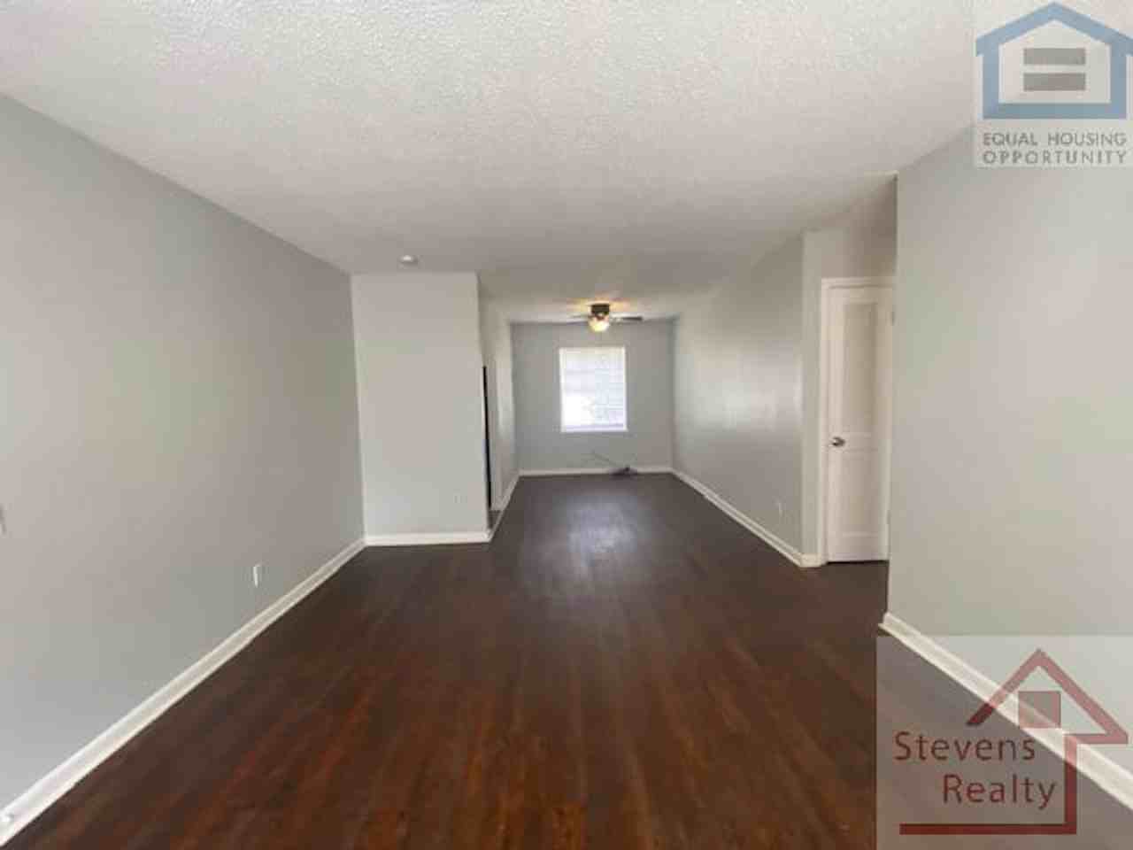 411 Elm Ave #4 - Photo 4 of 12