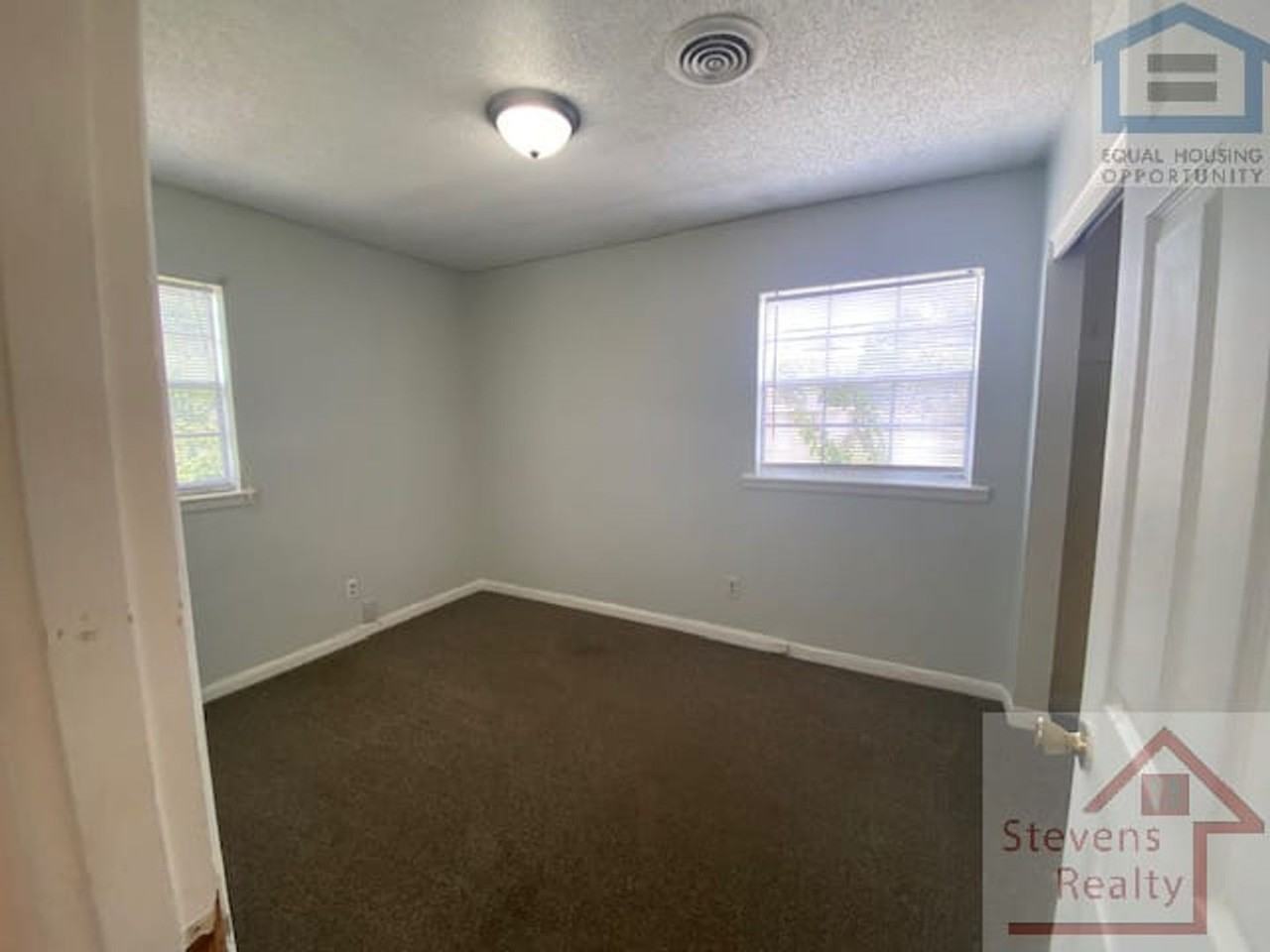 411 Elm Ave #4 - Photo 7 of 12