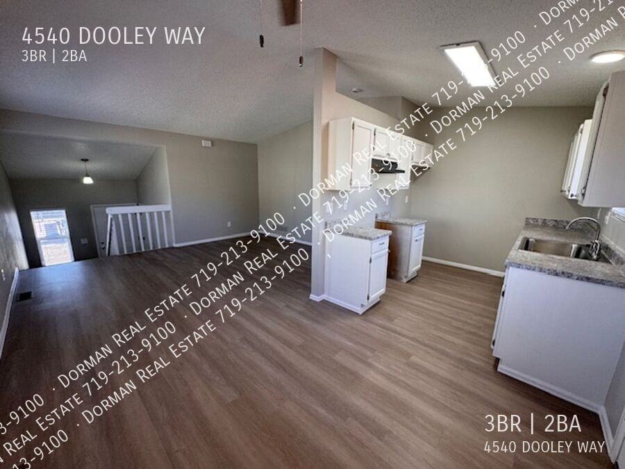 DOOLEY & - Photo 6 of 20