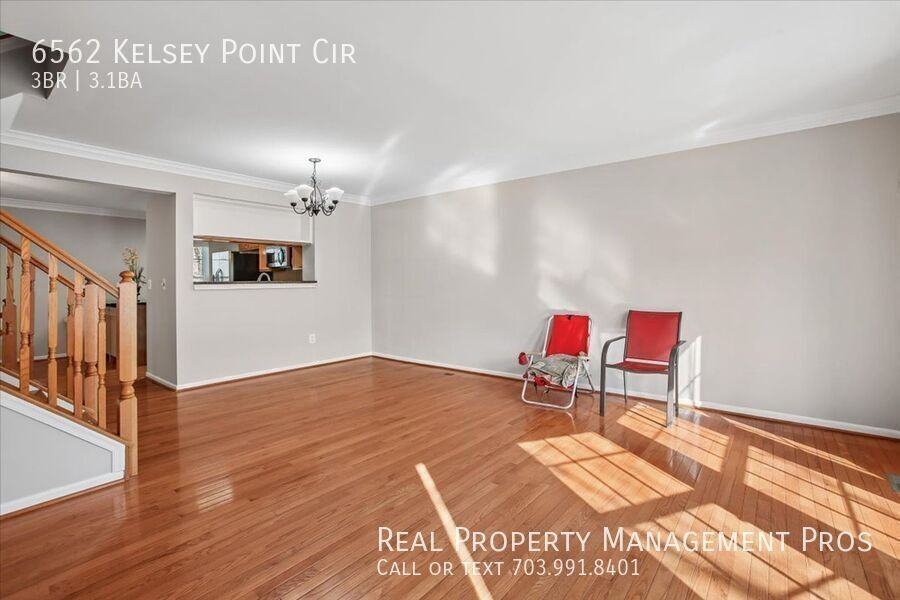 6562 Kelsey Point Cir - Photo 4 of 25