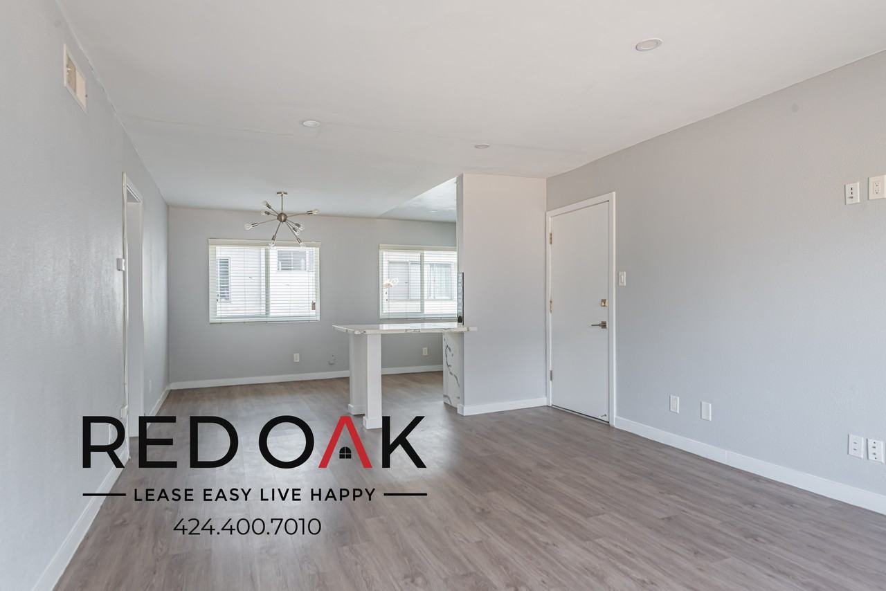 1942 S Garth Ave #4 - Photo 5 of 25