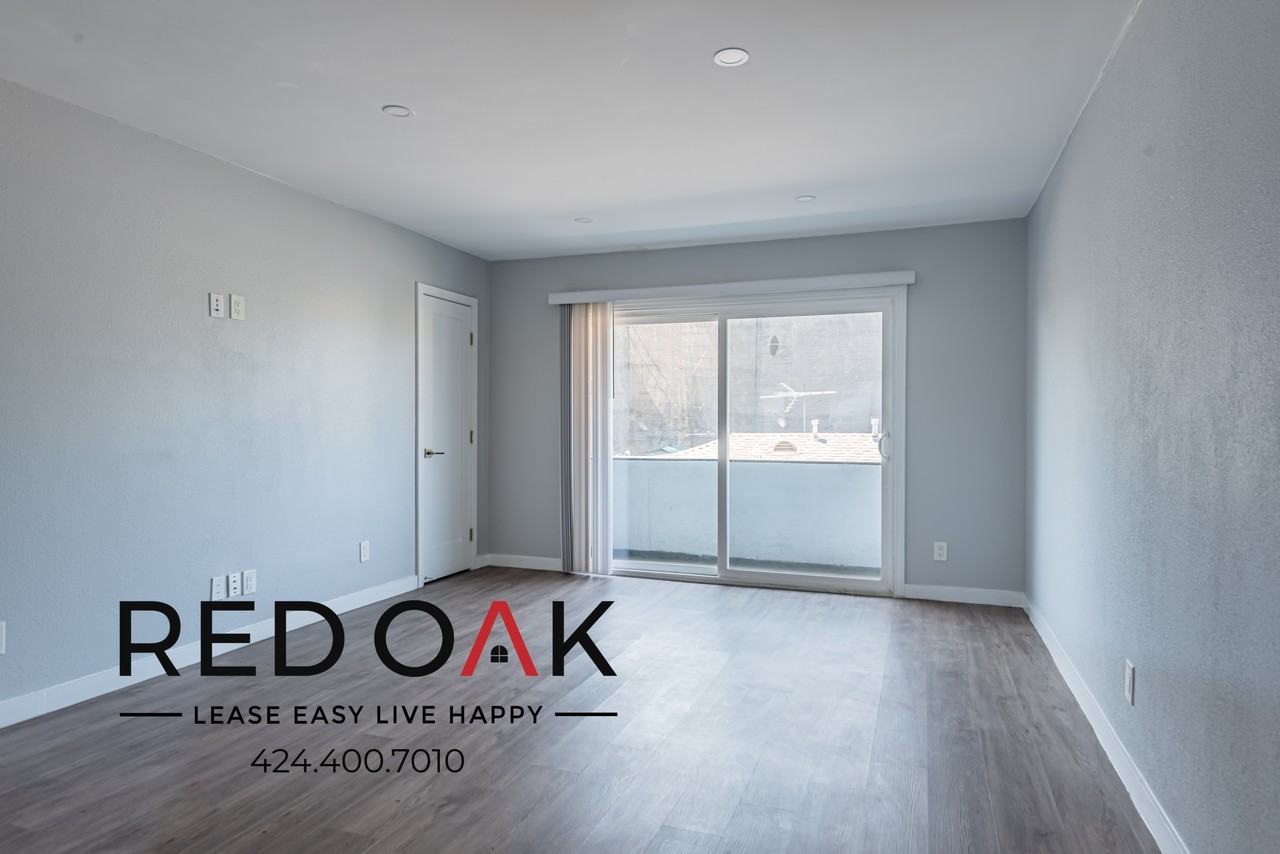 1942 S Garth Ave #4 - Photo 6 of 25