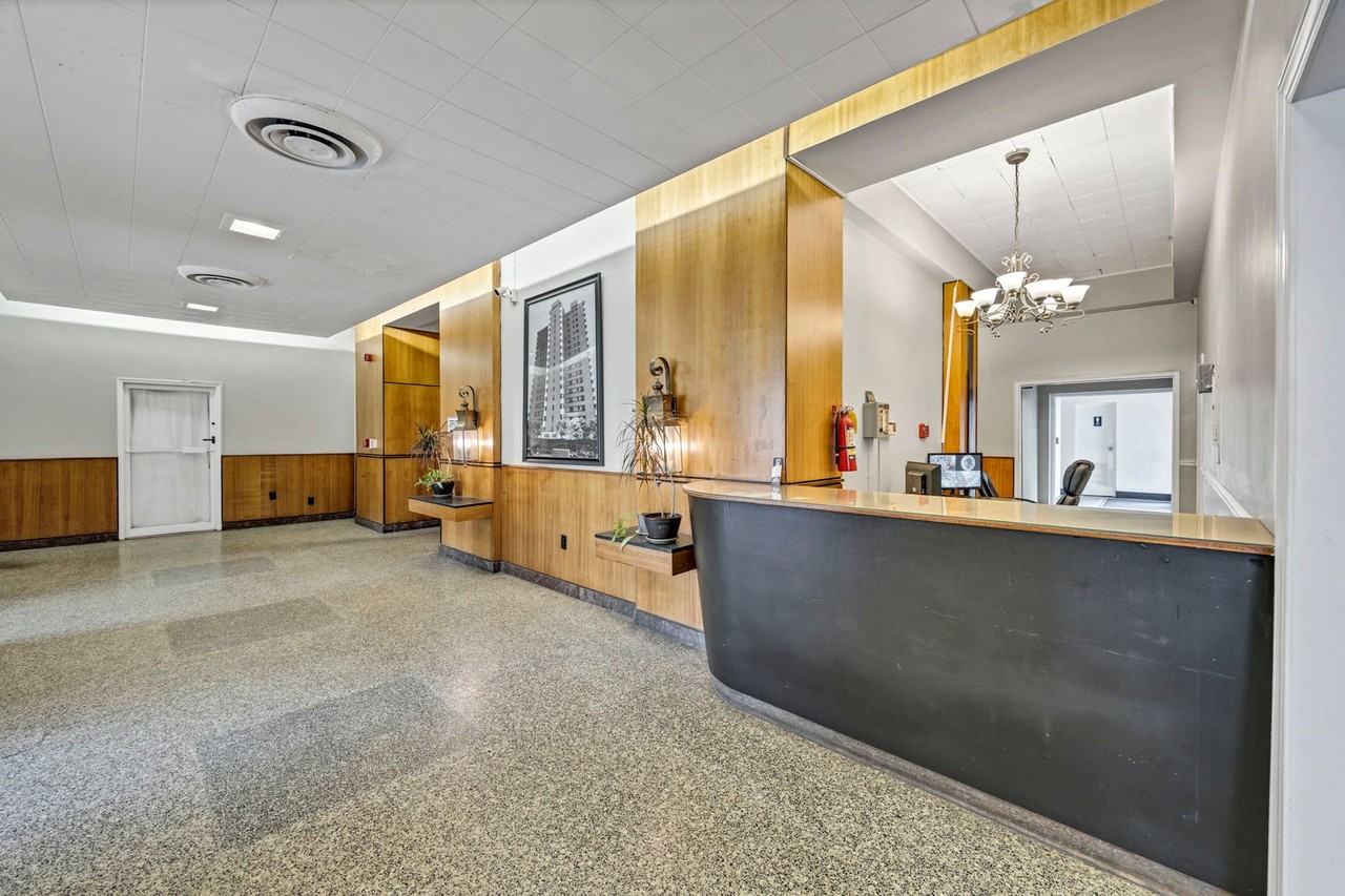 Cornell Arms Apartments - Photo 7 of 34