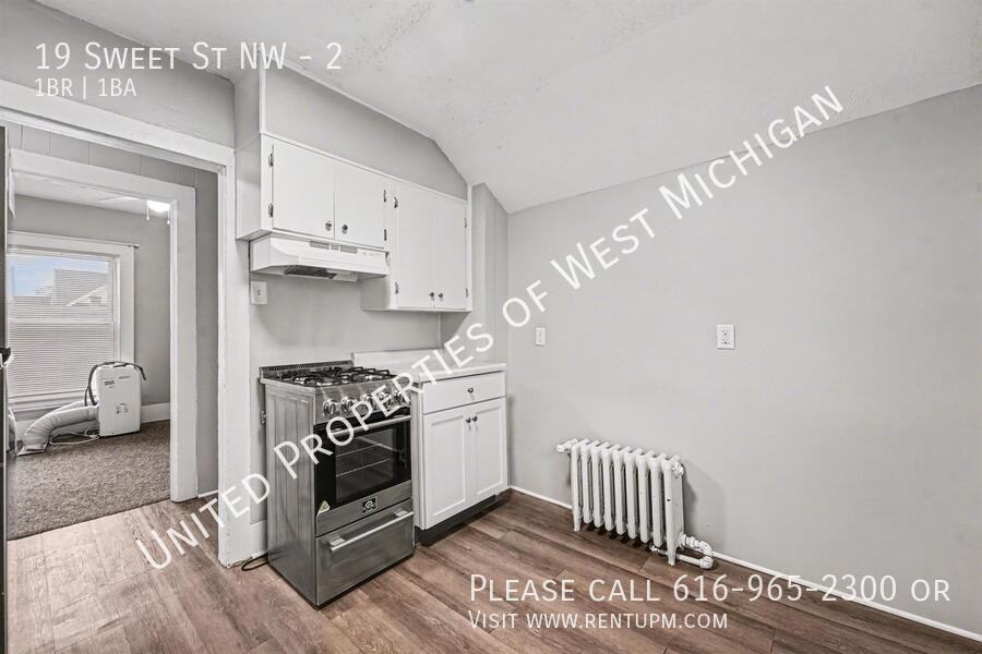 19 Sweet St Nw #2 - Photo 2 of 16