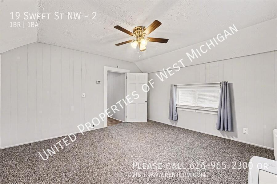 19 Sweet St Nw #2 - Photo 3 of 16