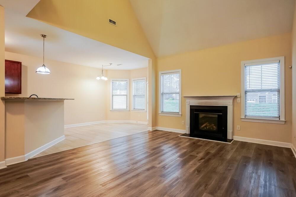 805 New Charleston Dr - Photo 4 of 18