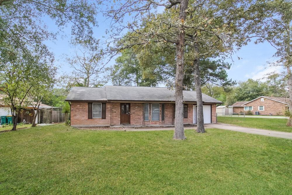 200 Montrose Cir - Photo 3 of 25