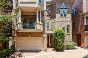 featured image of 1829 Oakdale St