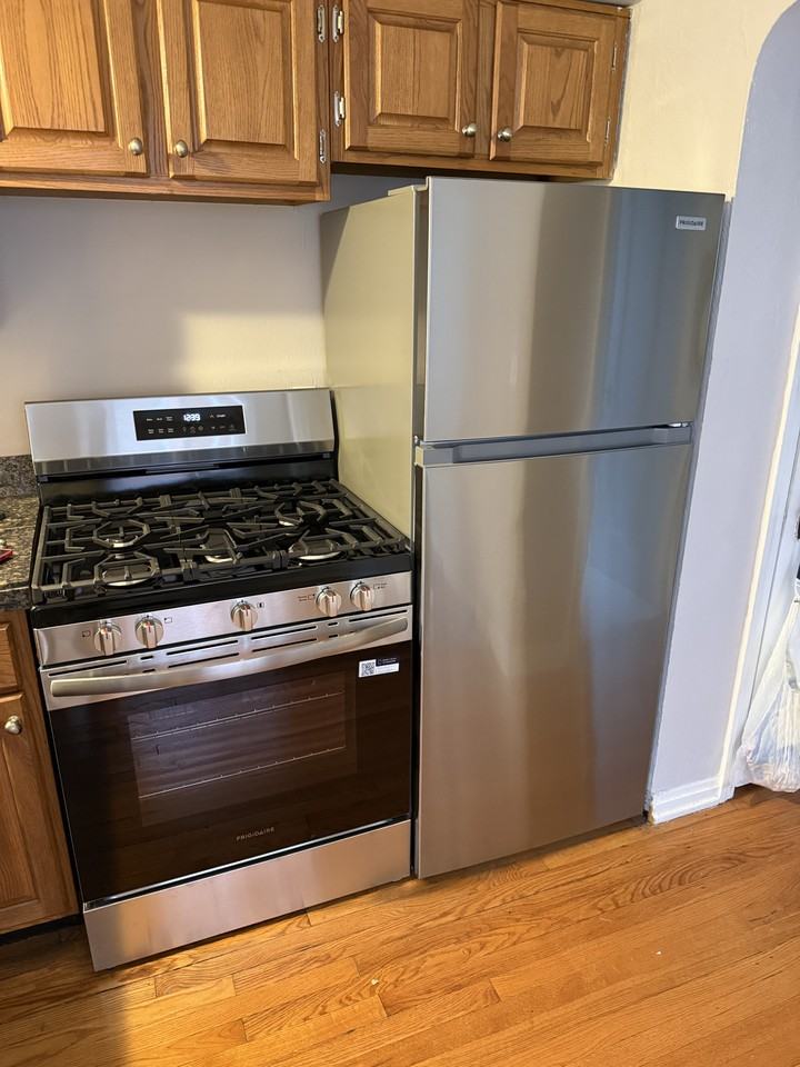 3577 Saybrook Ave #1 - Photo 4 of 6