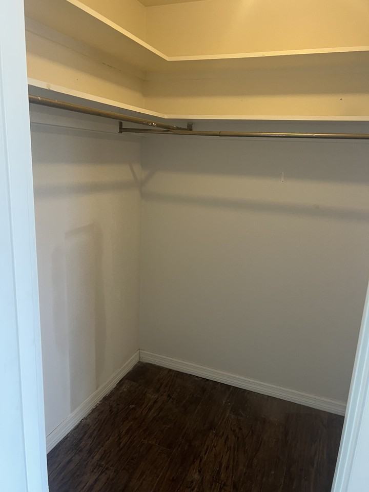 3106 Harbor Blvd #2B - Photo 2 of 11