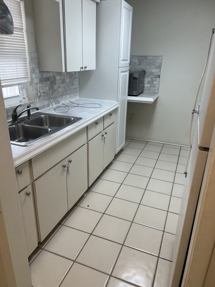 3106 Harbor Blvd #2B - Photo 6 of 11