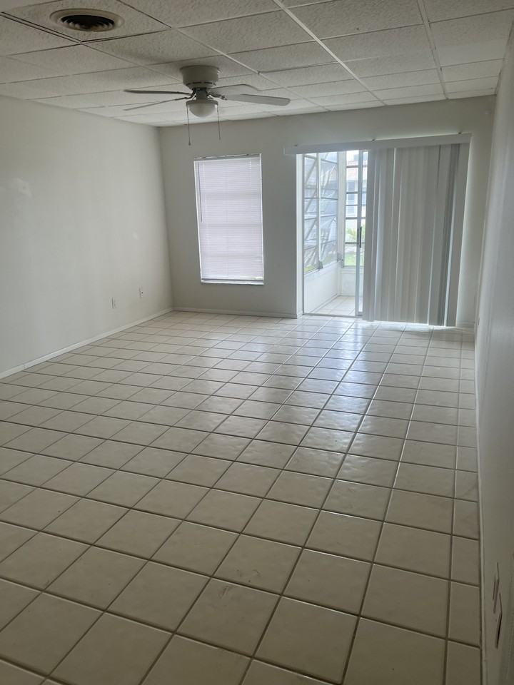 3106 Harbor Blvd #2B - Photo 7 of 11