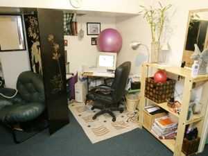 685 Greenwood Avenue #BSMT - Photo 6 of 10