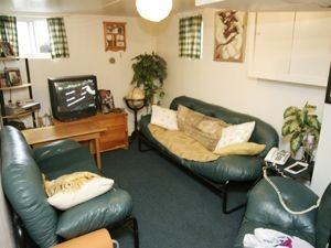 685 Greenwood Avenue #BSMT - Photo 4 of 10